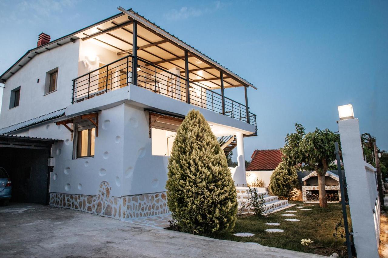 Newly Built All Season Resort Nea Silata Exterior photo